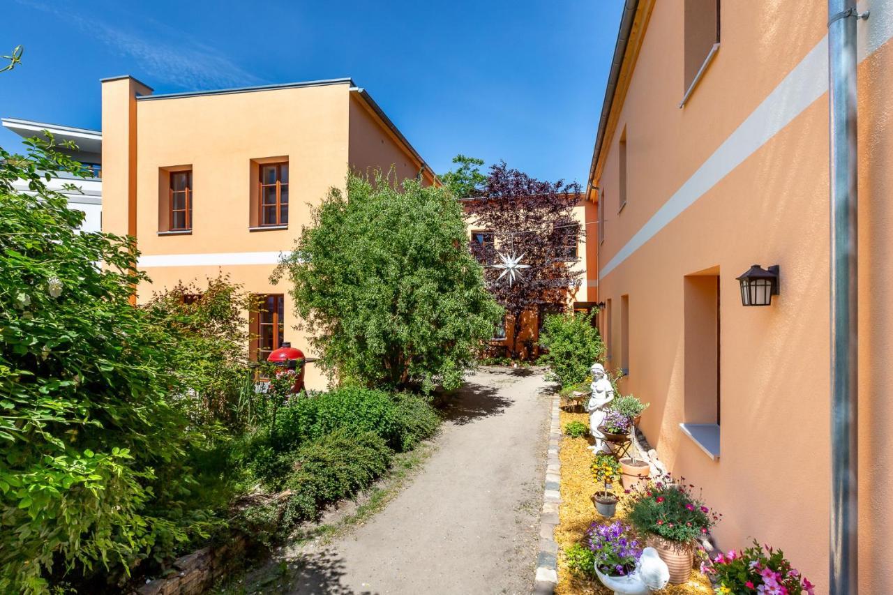 Idyllisches Haus Mitten In Berlin Bagian luar foto